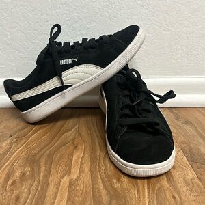 Puma Sneakers